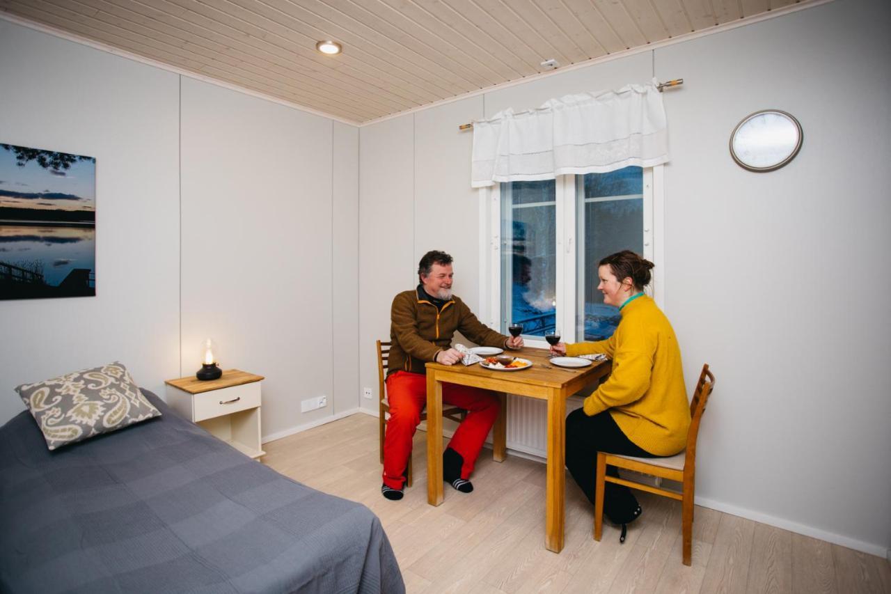 Labbnaes Semesterhem, Radhuset Кимиёнсаари Экстерьер фото